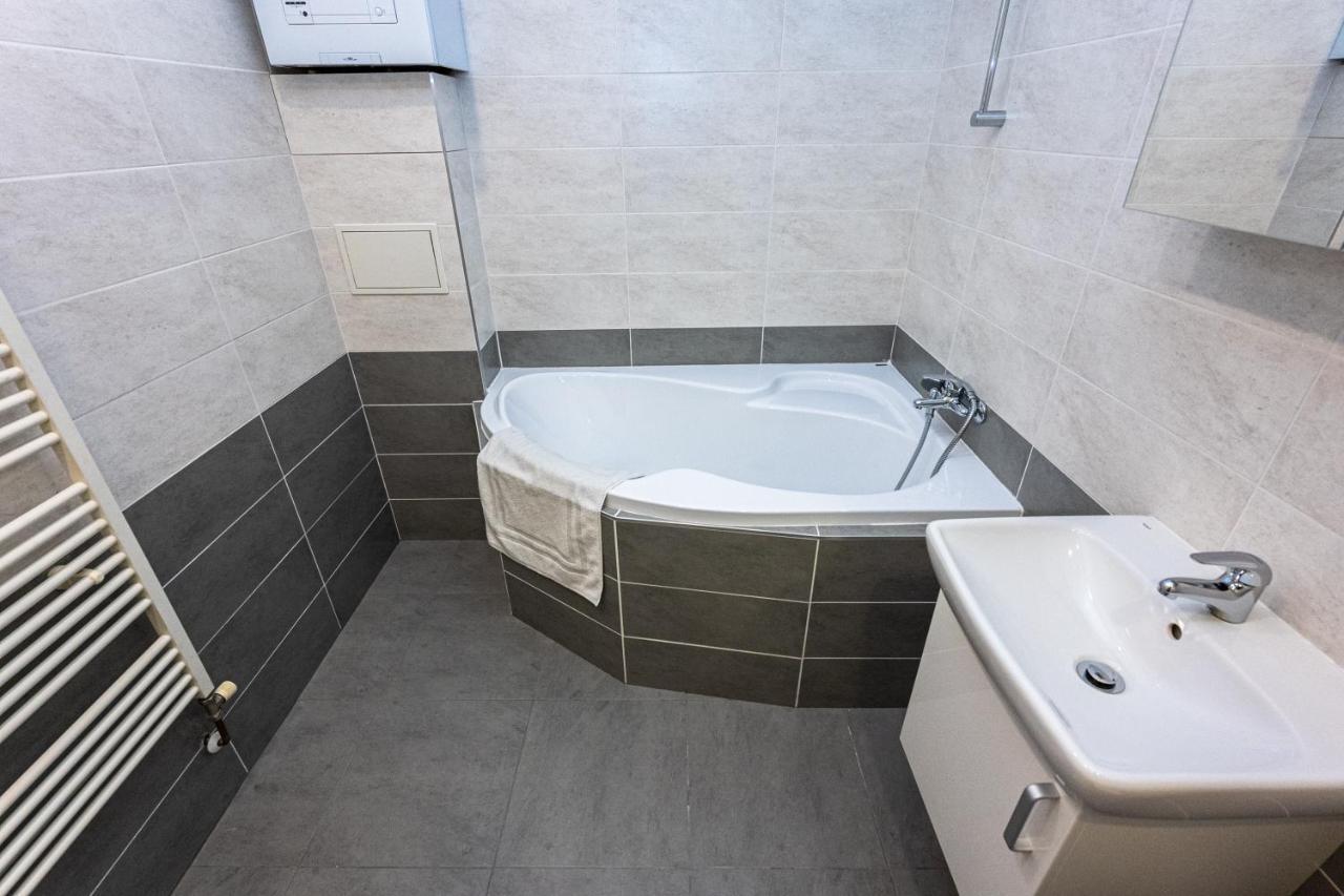Apartment Americka 8 Prague Exterior photo