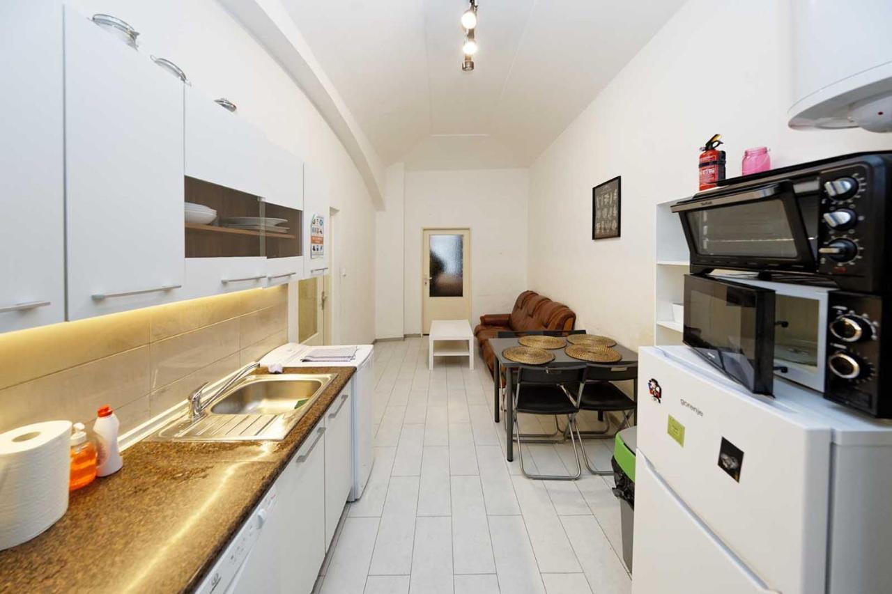 Apartment Americka 8 Prague Exterior photo